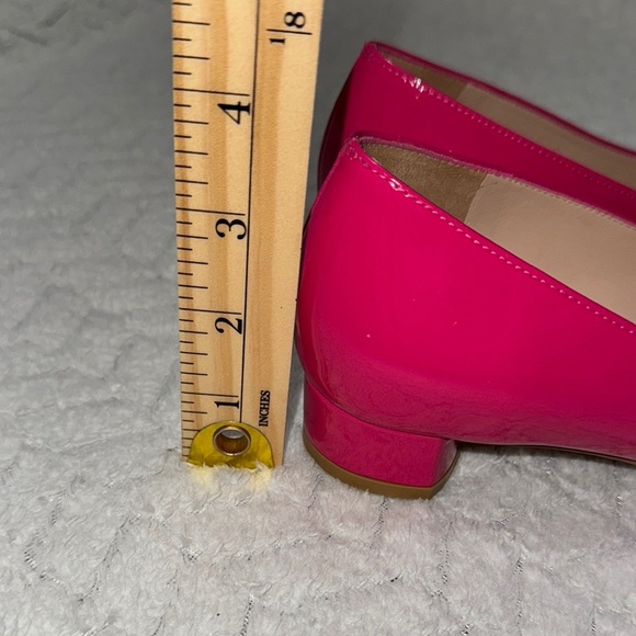 Stuart Weitzman Pink and Gold Flats with Elegant Design - Picture 12 of 12